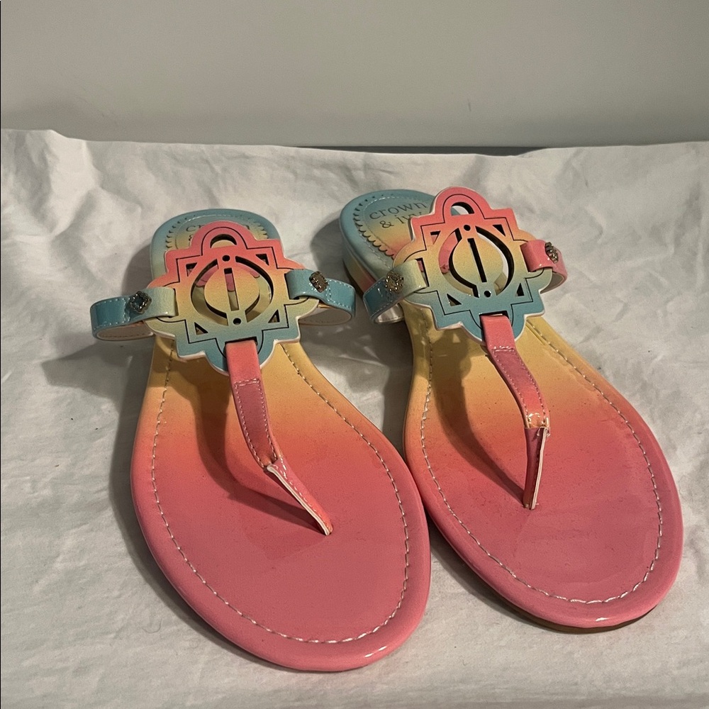 Crown & Ivy Wylie Thong Sandals Pink pastel PATENT ombre size 10 NWOB